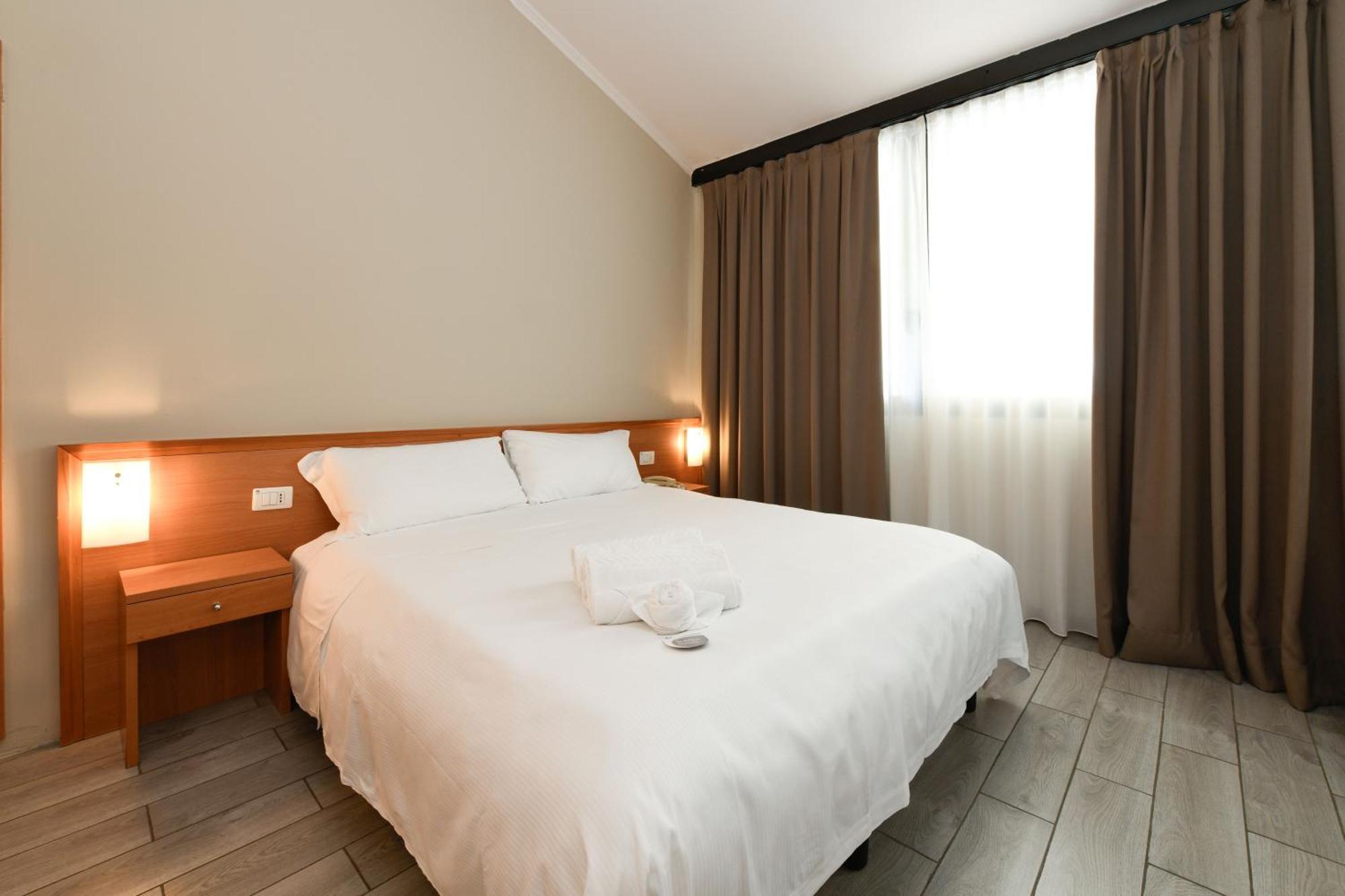 Garda Hotel 3*