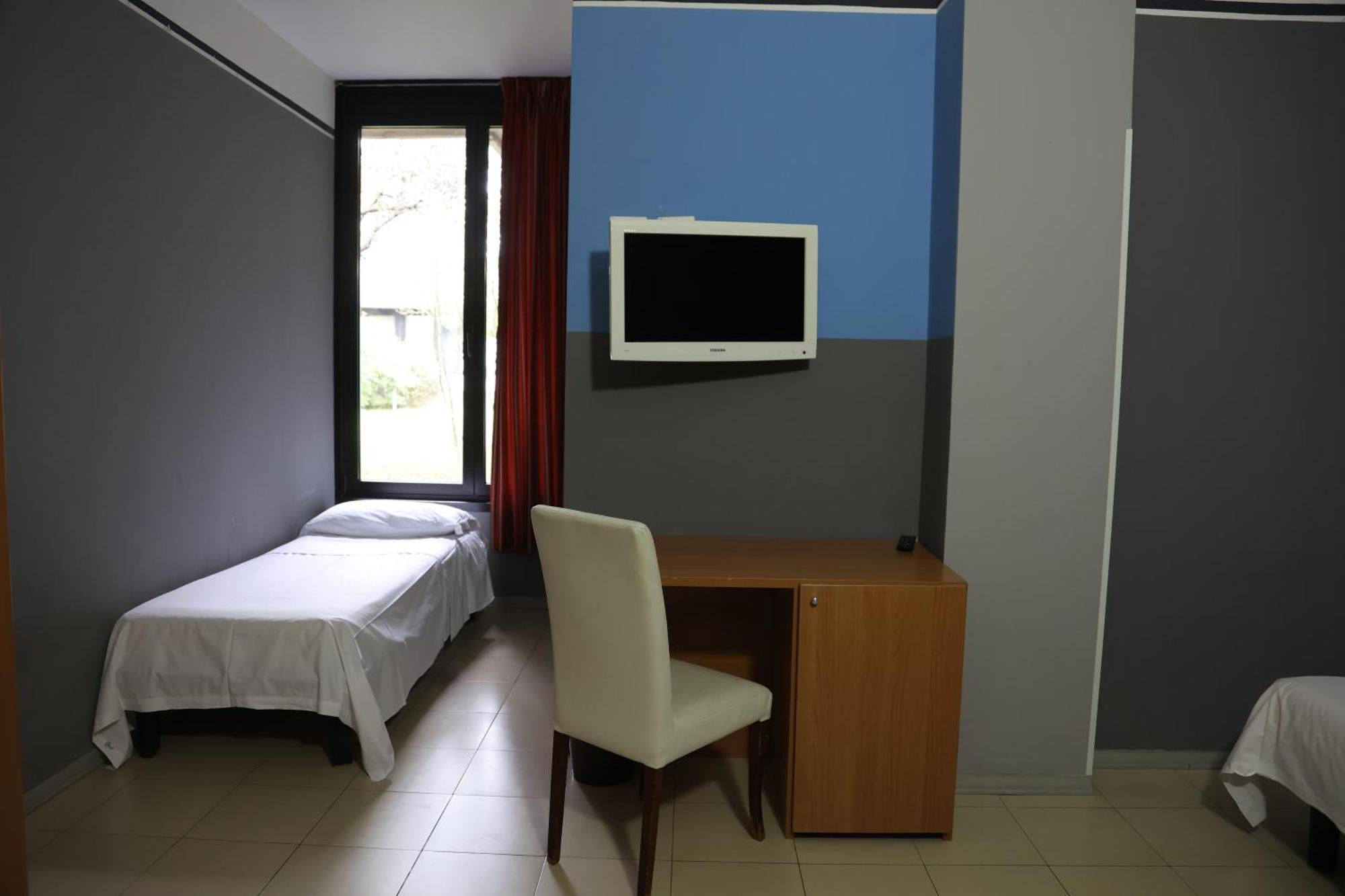 Garda Hotel 3*
